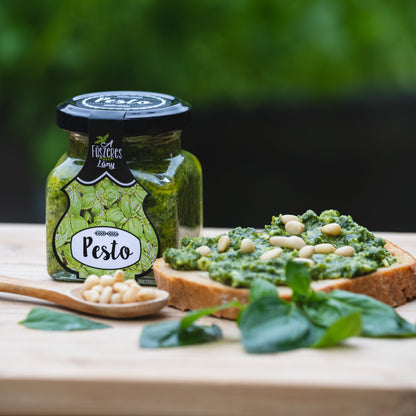 Bazsalikomos pesztó