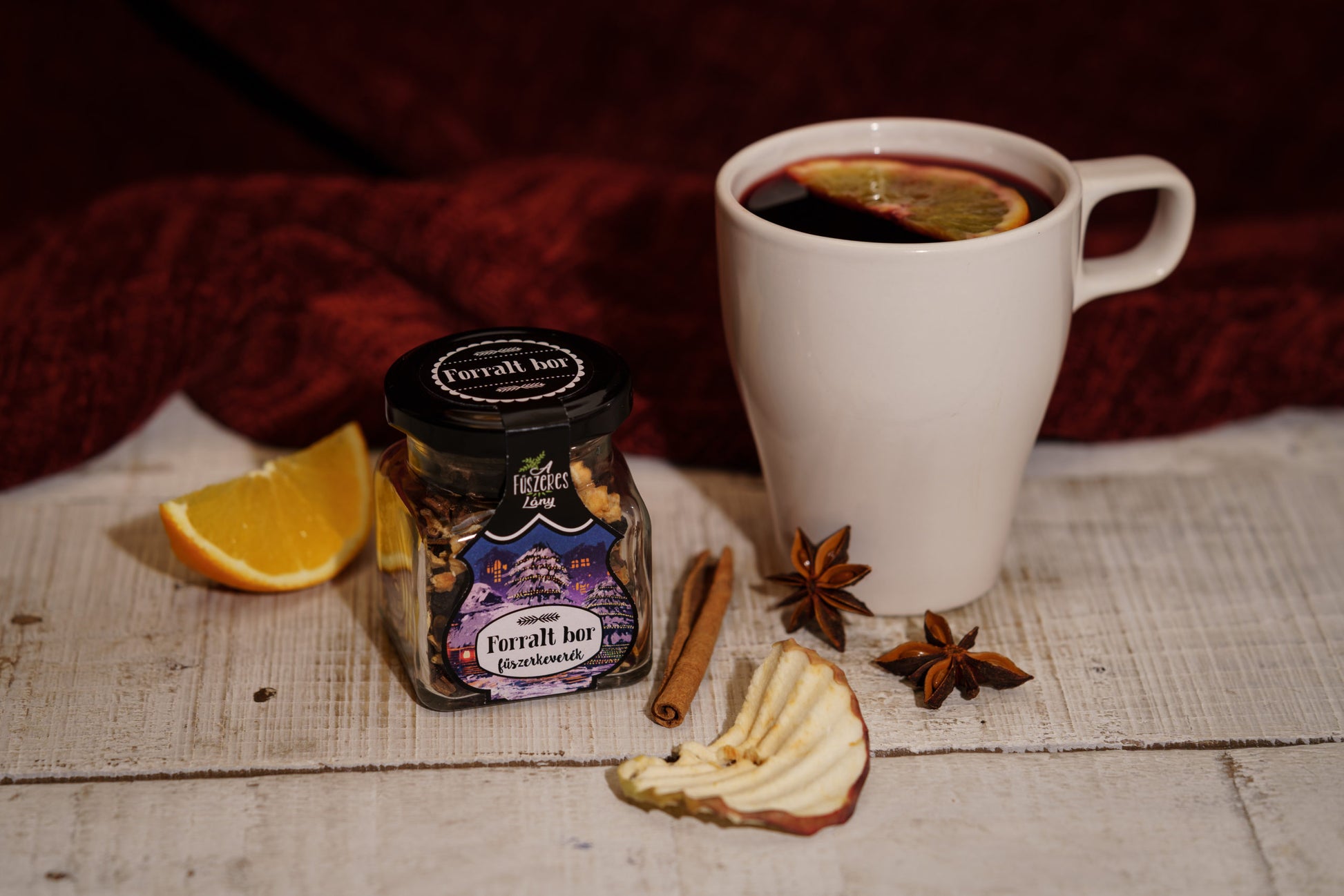 Forralt bor látványterv